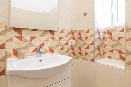 Iflat Lovely And Bright 2 Bed Flat Near Termini Roma Ngoại thất bức ảnh
